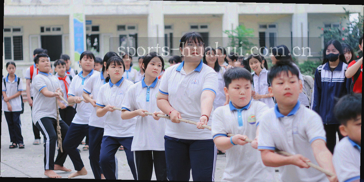 由折线与小圆点构成的抽象时间轴网格
